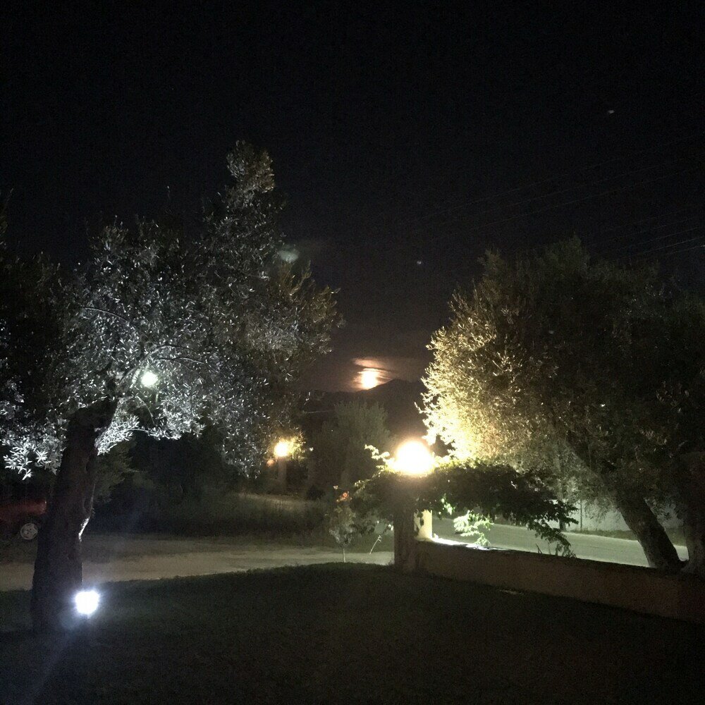 Фото L'Eremo Luxury Apartments