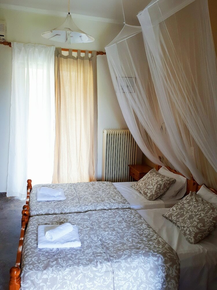 Фото Antzela Apartments