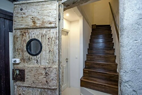 Гостиница Luna Rooms and Studios в Ровине