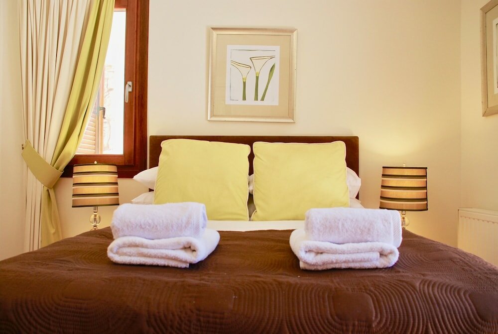 Фото 3 bedroom Villa Pera 12 with 10x5m private pool, within walking distance to resort village square, resort facilities, Aphrodite Hills