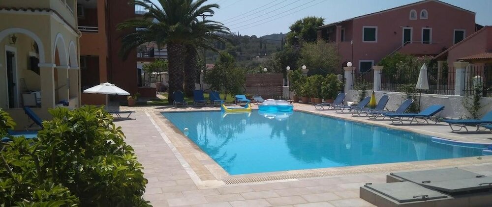 Фото Katerina Pool Apartments