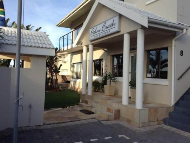 Гостиница Palm Beach Guesthouse в Порт-Элизабет