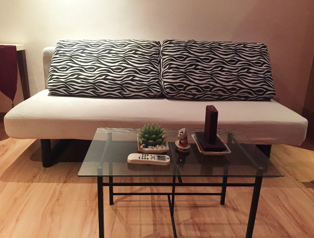 Фото Hi Home At The Knightsbridge Residences