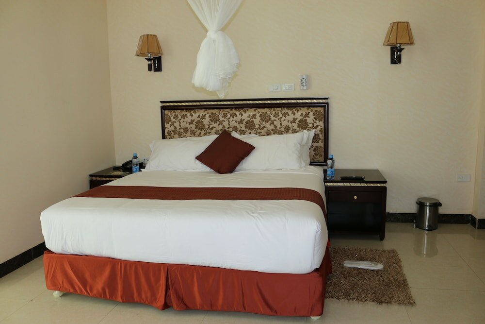 Фото Solyana Hotel