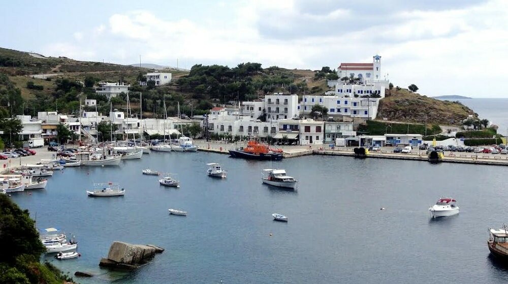 Фото отеля 2