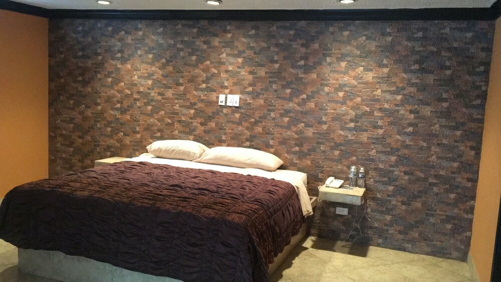 Фото Motel Lebaron