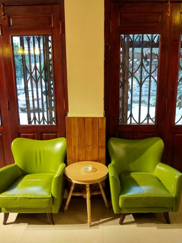 Фото Gestern Inn-English Service