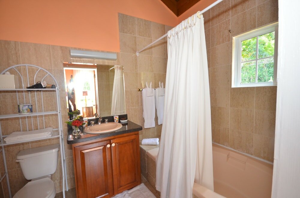 Фото Summerhill, 8br by Jamaican Treasures