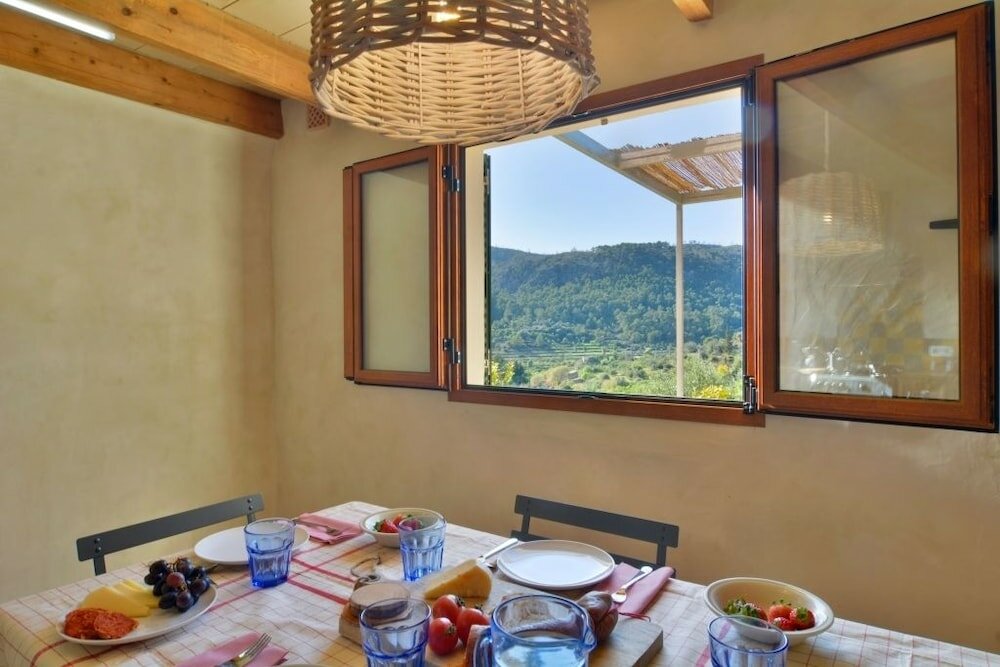 Фото Country cozy house with pool Mallorca