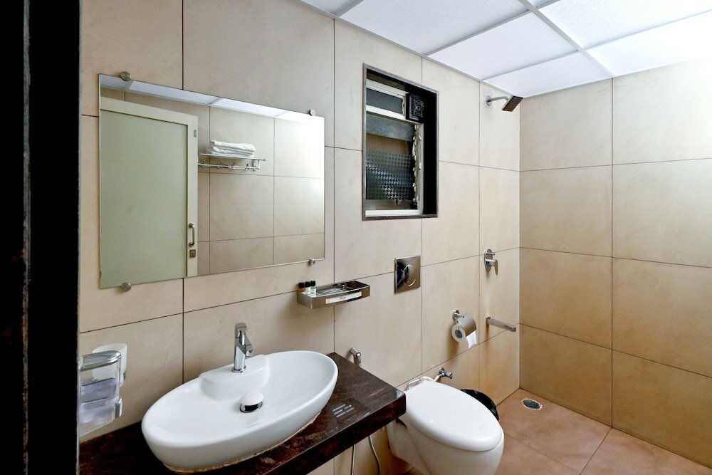 Фото Hotel Sadhana Executive