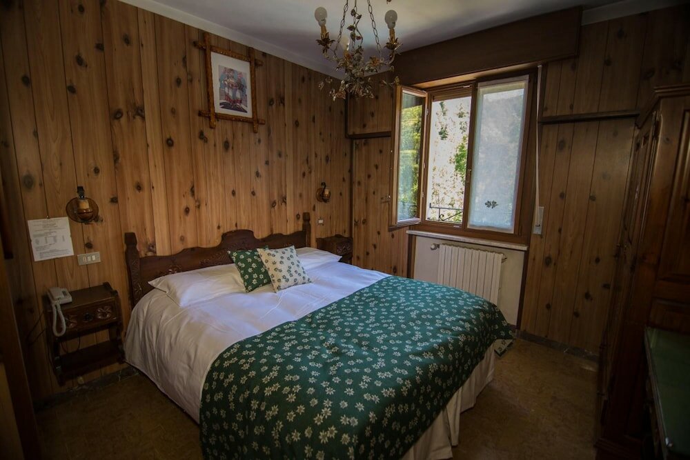 Фото Hotel Edelweiss