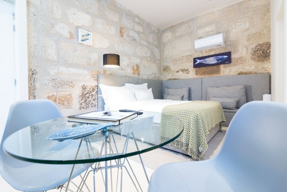 Фото Oporto Near Apartments