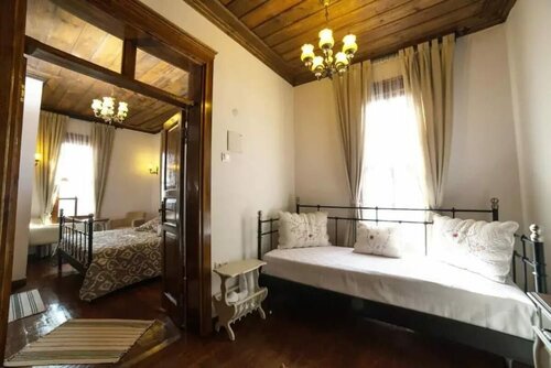 Гостиница Aristonicus Boutique Hotel в Бергаме