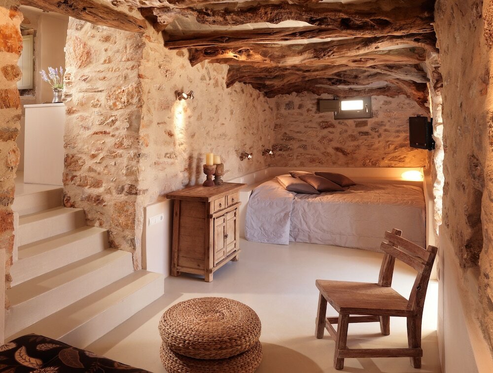 Фото Themonies Luxury Suites