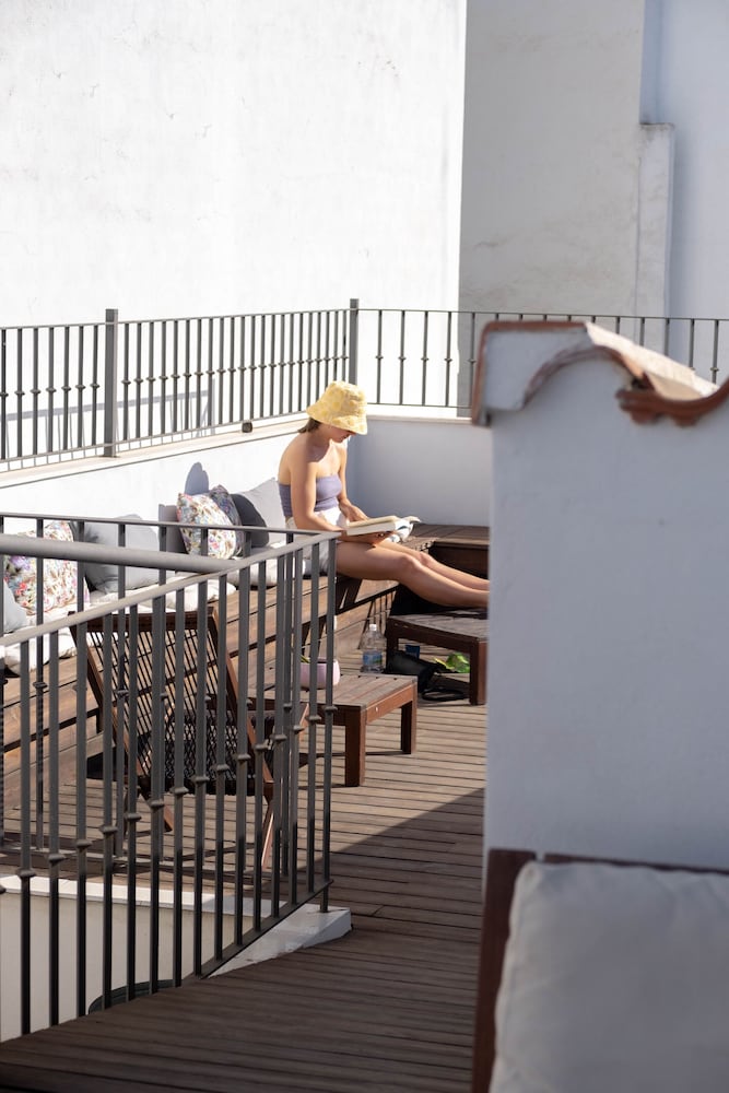 Фото U-Sense For You Hostel Sevilla