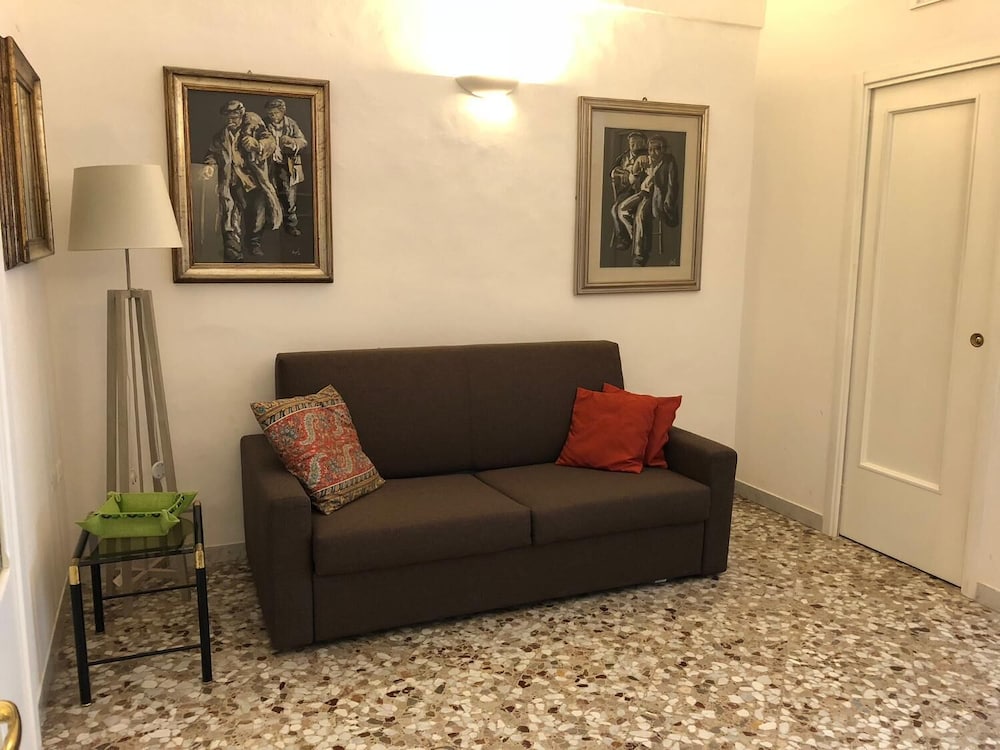 Фото Old Town House