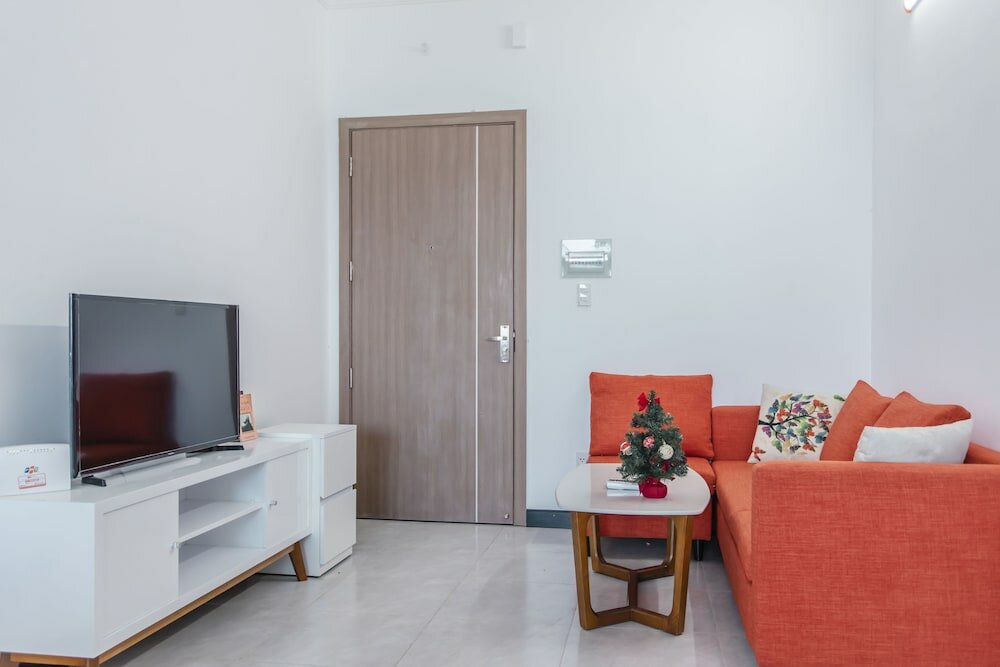 Фото Beach Front Oceanous Apartment