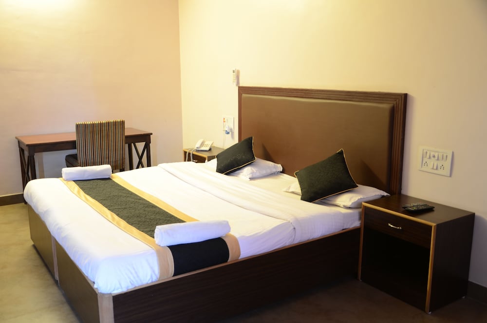 Фото Hotel Sohandeep