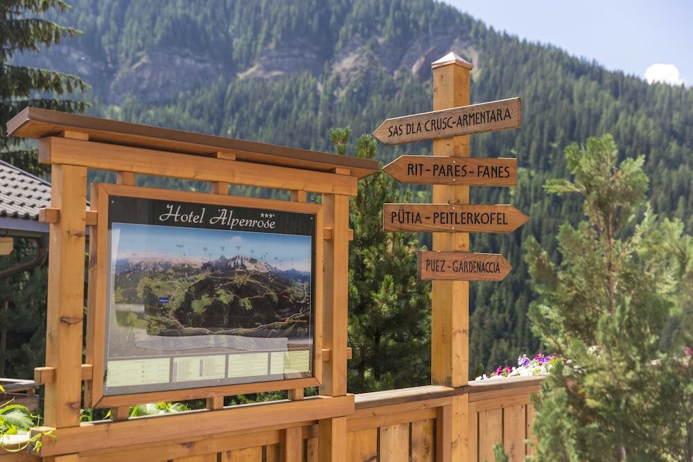 Фото Hotel Alpenrose