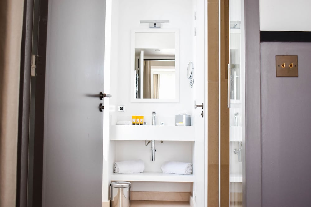 Фото Hôtel Les Roches Blanches