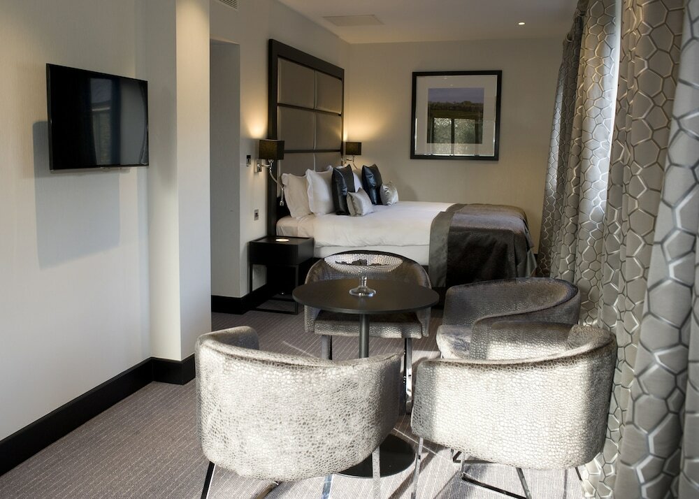 Фото The Lodge at Kingswood