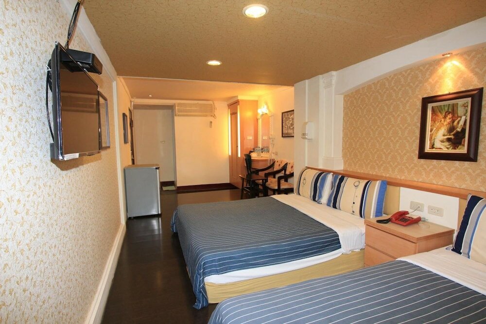 Фото отеля 2