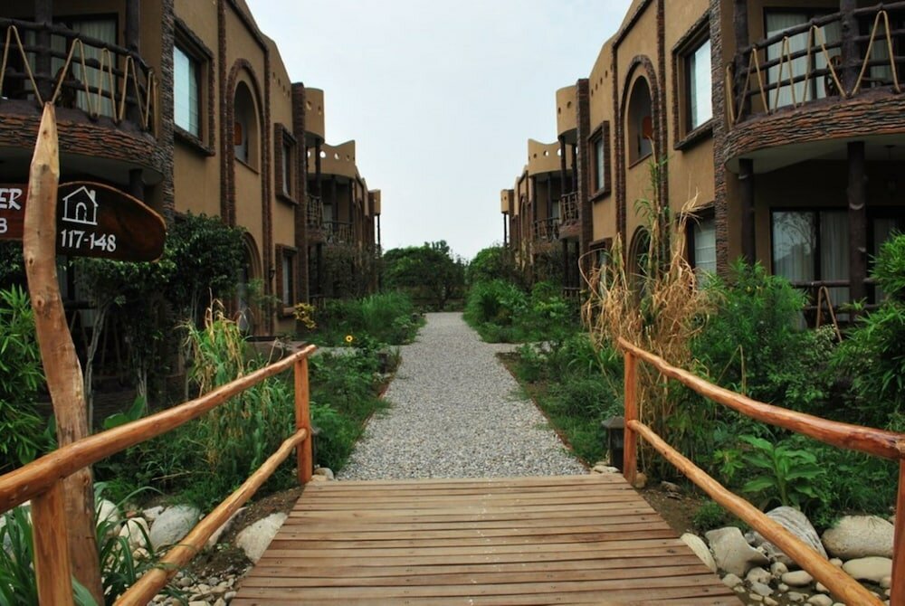 Фото отеля 2