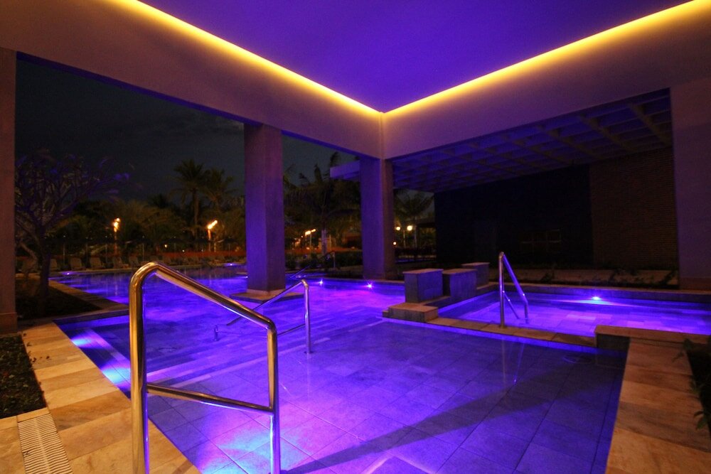 Фото Hot Beach Resort