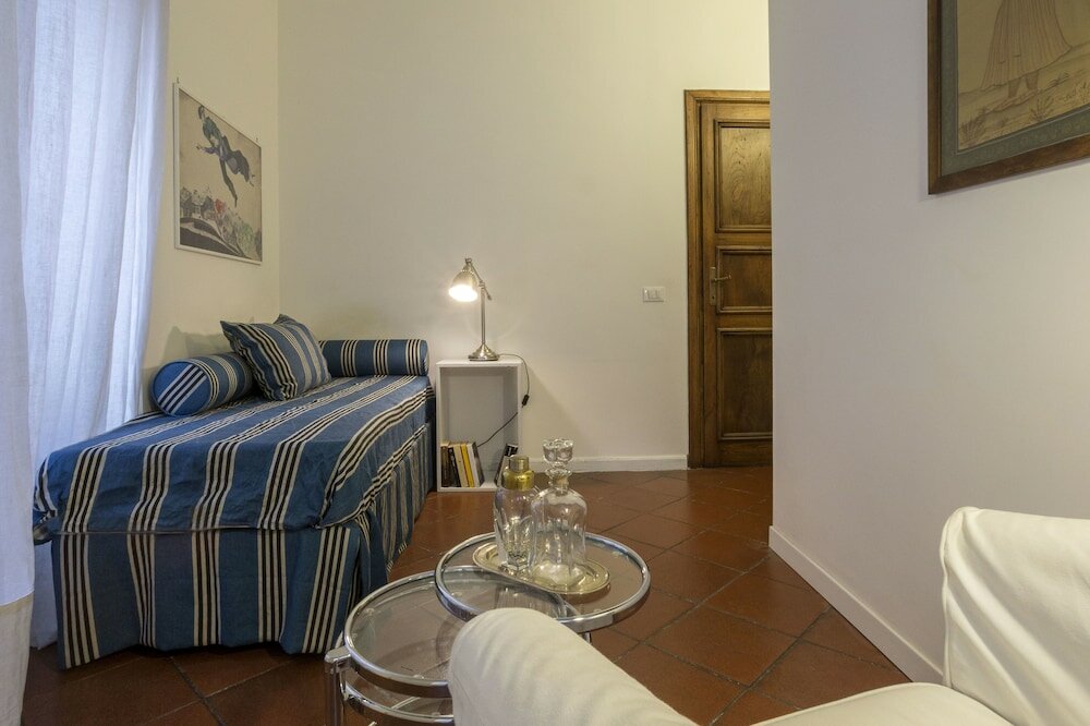 Фото Gianicolo's Hill Suite Apartment