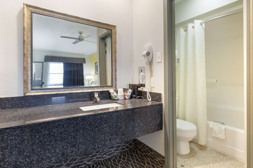 Фото Best Western West Monroe Inn