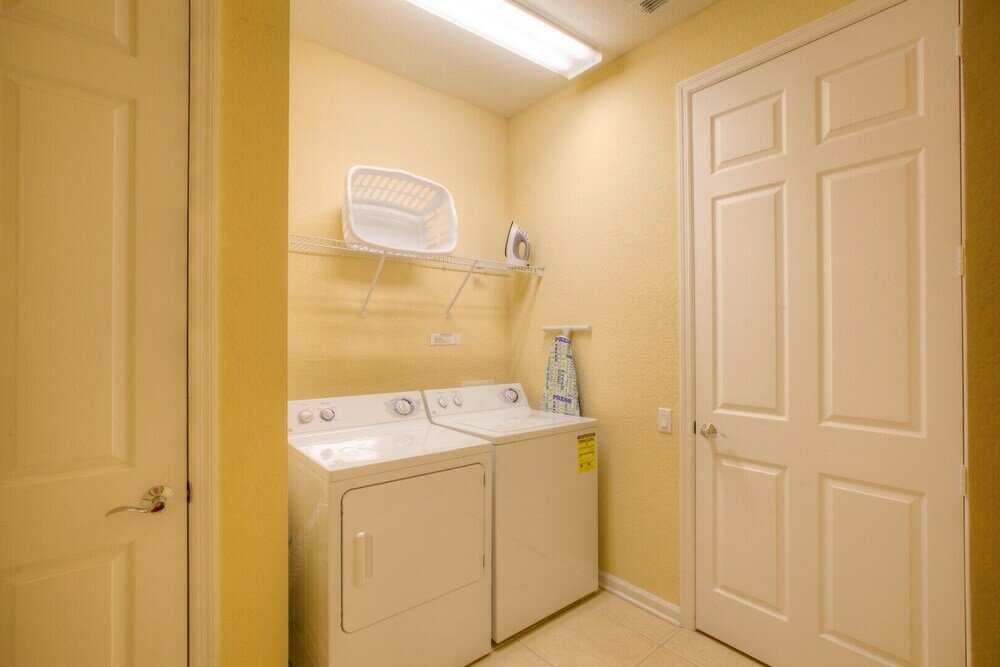 Фото Lovely Third-floor Vista Cay Resort Condo!