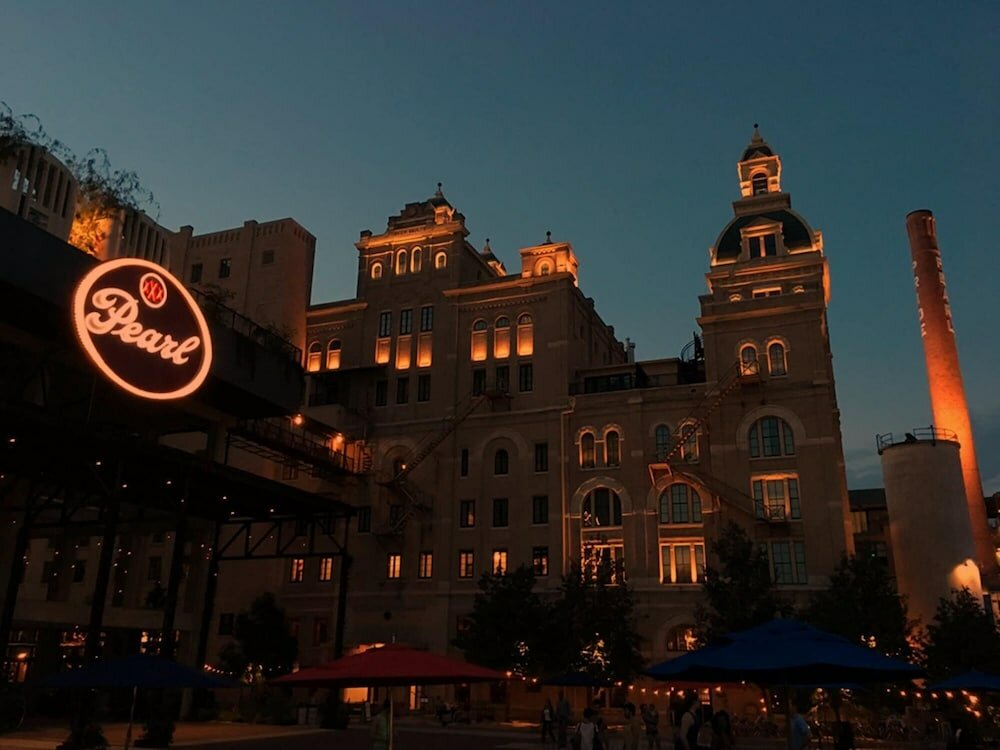 Фото 3 Br/1 Ba Remodeled Home Near Downtown