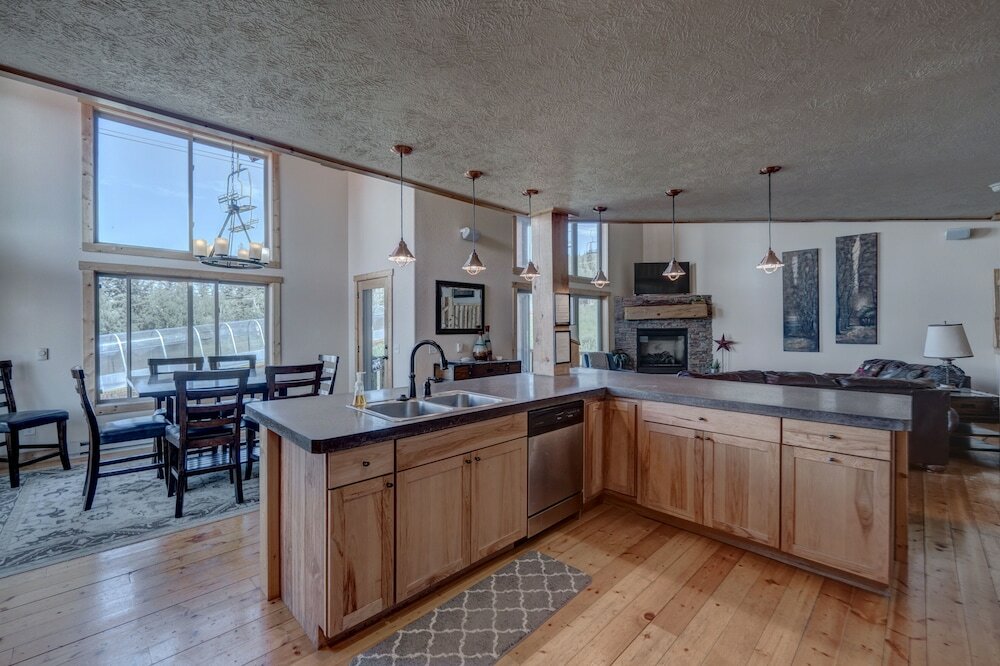 Фото Blackmoon Chalet at Terry Peak