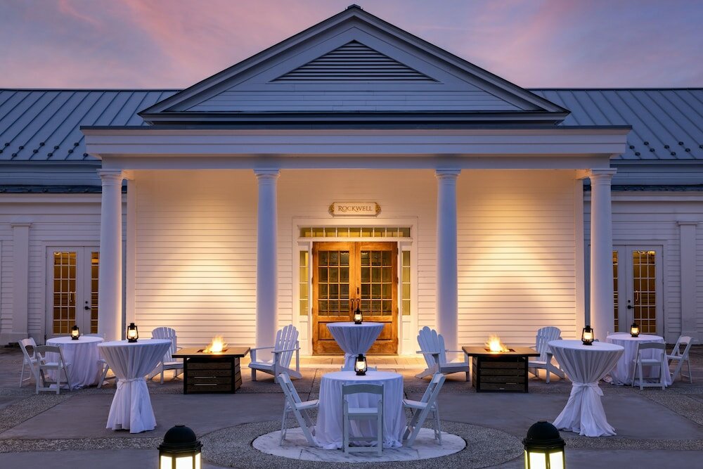 Фото Equinox Resort Residences