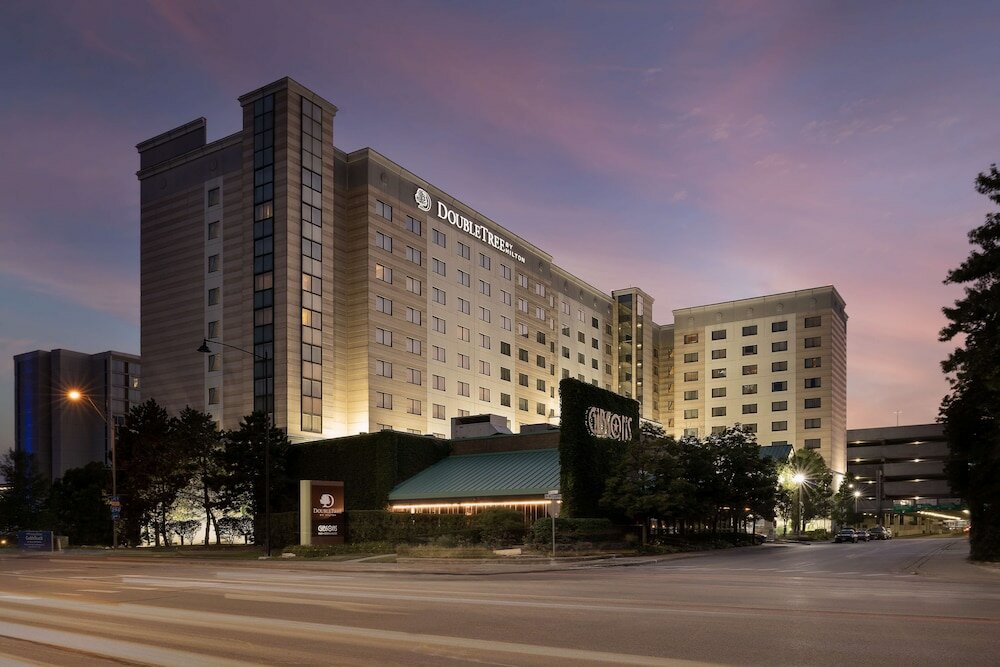Фото DoubleTree by Hilton Chicago O'Hare Airport - Rosemont