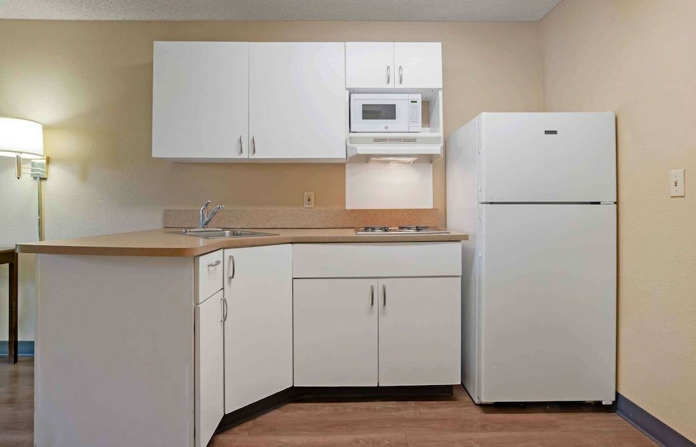 Фото Extended Stay America Suites Los Angeles Torrance Harborgate