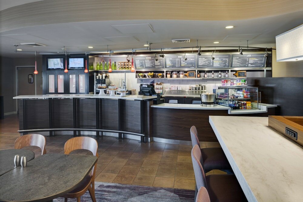 Фото Courtyard Marriott Providence Warwick