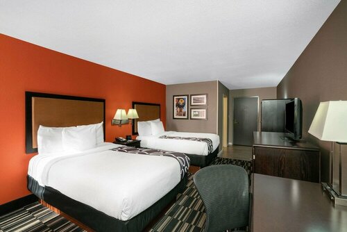 Гостиница La Quinta Inn & Suites by Wyndham Memphis Airport Graceland