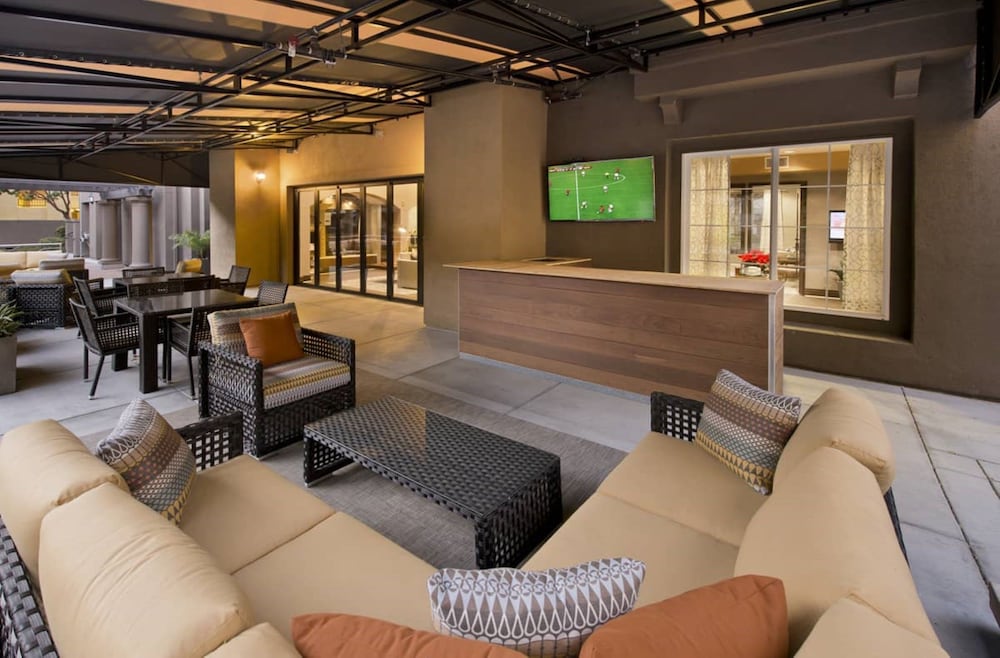 Фото Bluebird Suites in Santa Clara