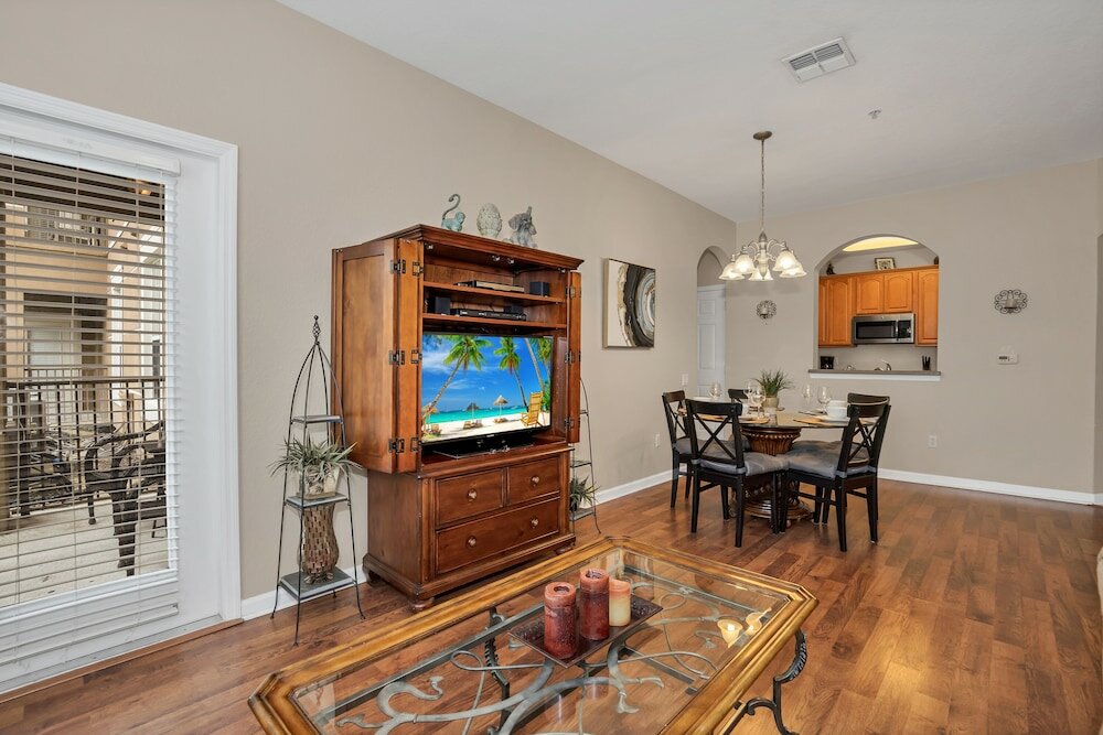 Фото Renovated Condo by Convention Center & I-drive