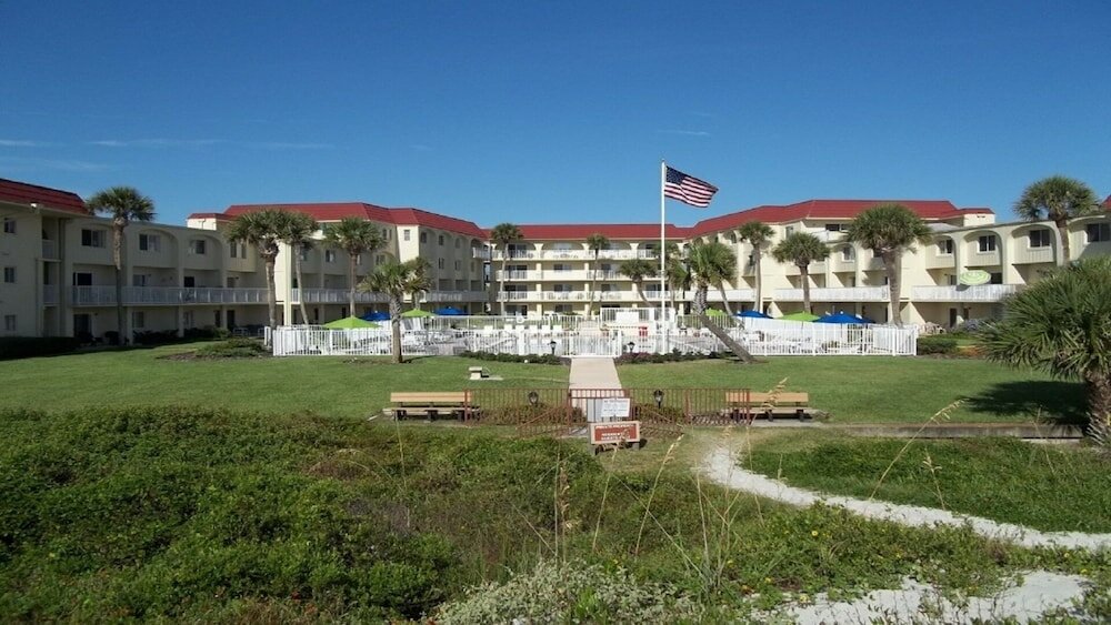 Фото Ocean View 2 Bed, 2 Bath, Steps to the Beach - Spanish Trace 240