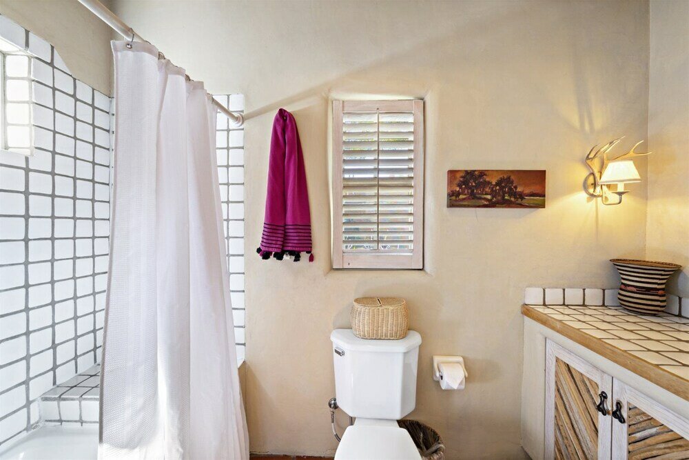 Фото Casa Siempre Mayo - Railyard Gem, Walk to Plaza