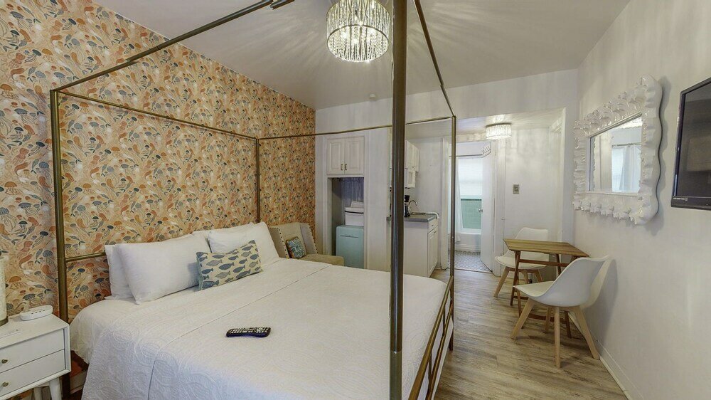 Фото Two Mermaids Resort