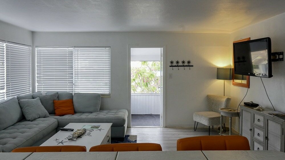 Фото Two Mermaids Resort