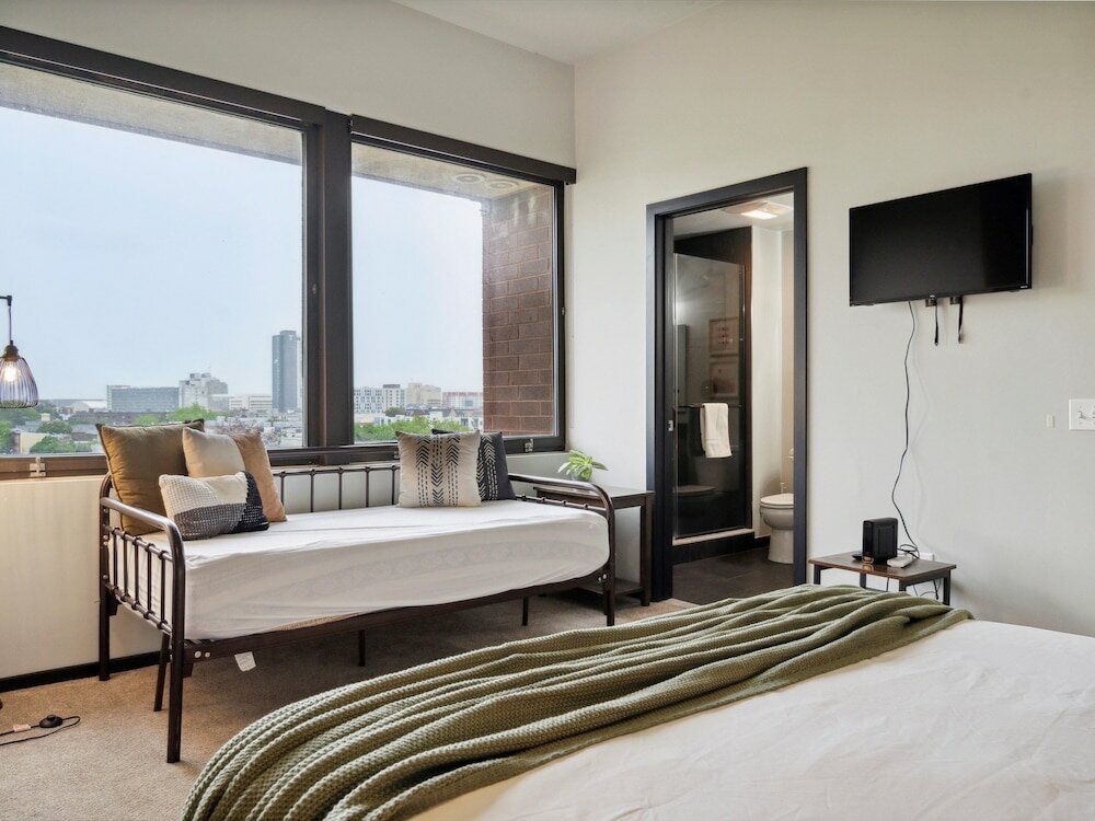 Фото The Civic in Fairmount