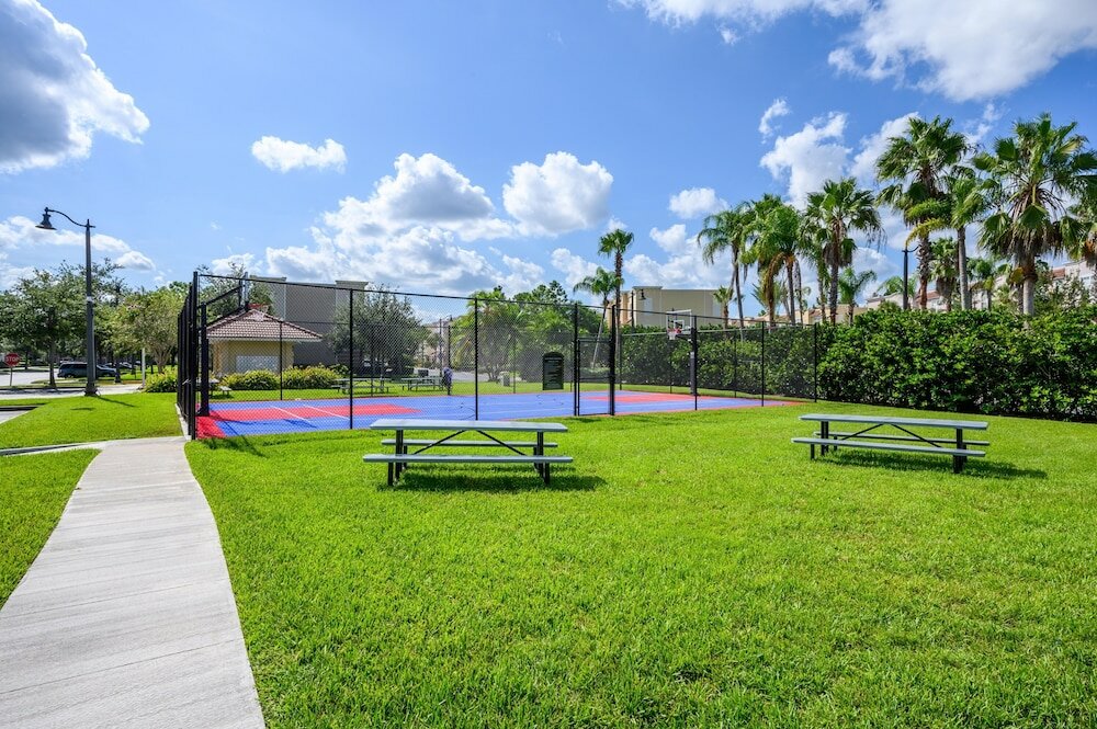 Фото Vista Cay Resort Direct Townhomes by Millennium Management