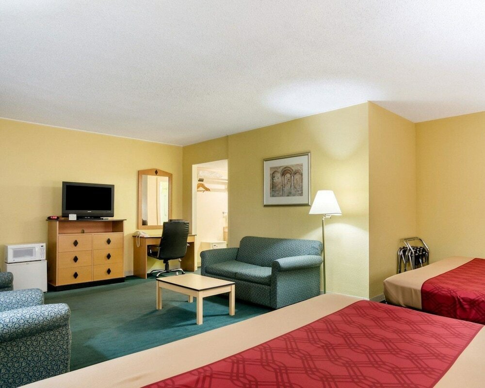 Фото Meadow Acres Inn