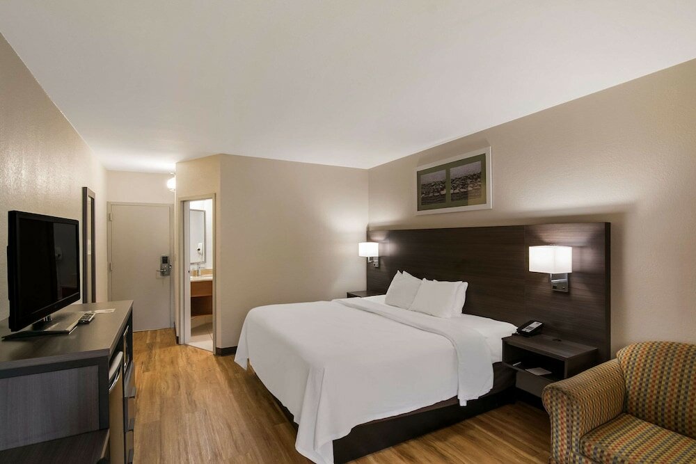 Фото Quality Inn Mystic - Groton