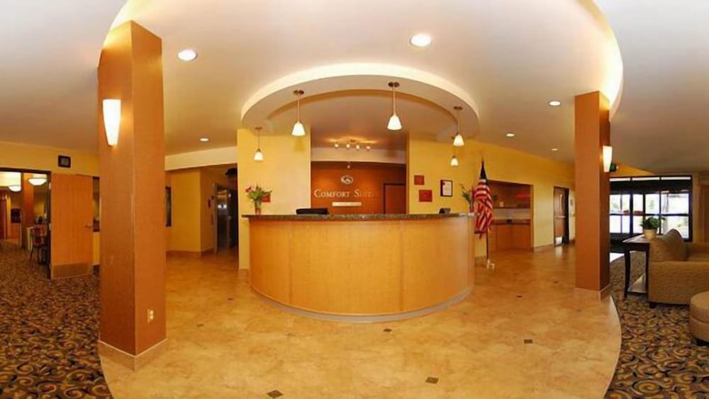 Фото Holiday Inn Express Salt Lake City South - Midvale, an Ihg Hotel