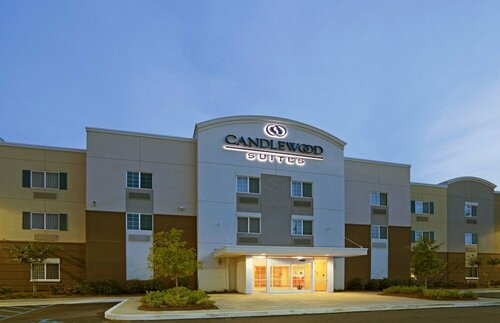 Гостиница Candlewood Suites Montgomery- North, an Ihg Hotel в Монтгомери